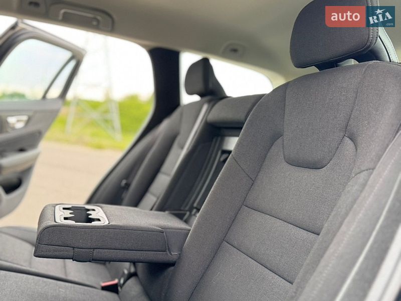 Универсал Volvo V60 2021 в Трускавце