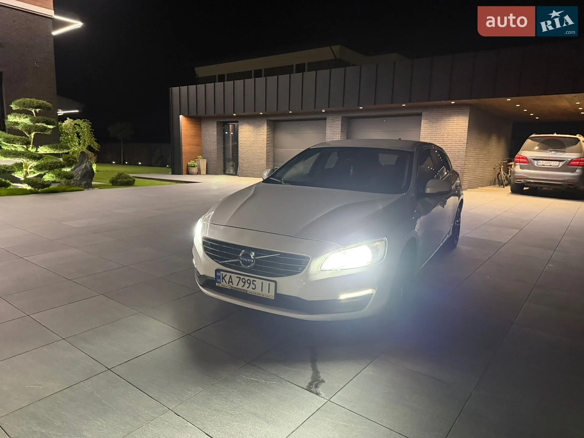 2016 Volvo V60 - мініатюра 7