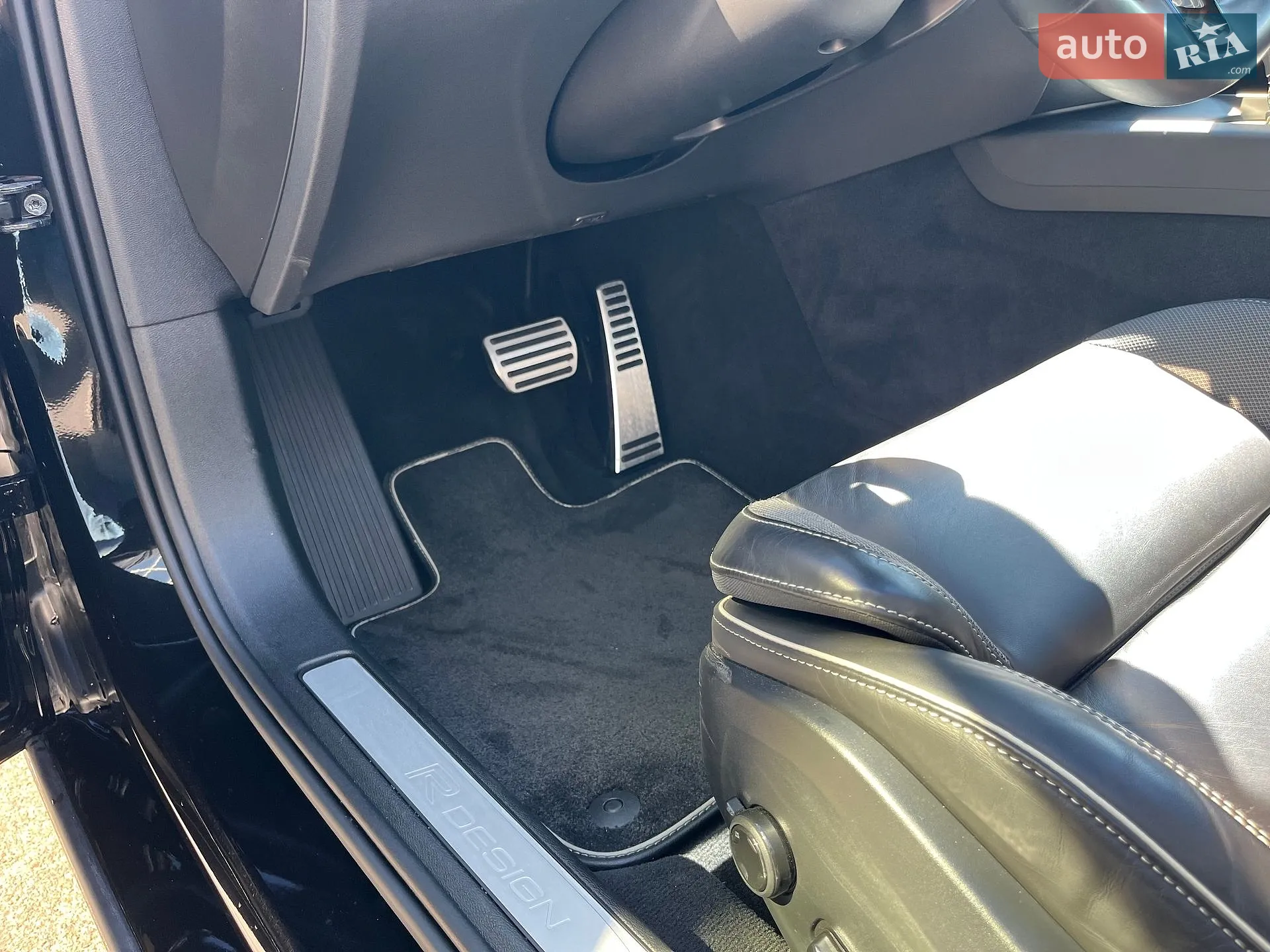 2019 Volvo V60 - мініатюра 14