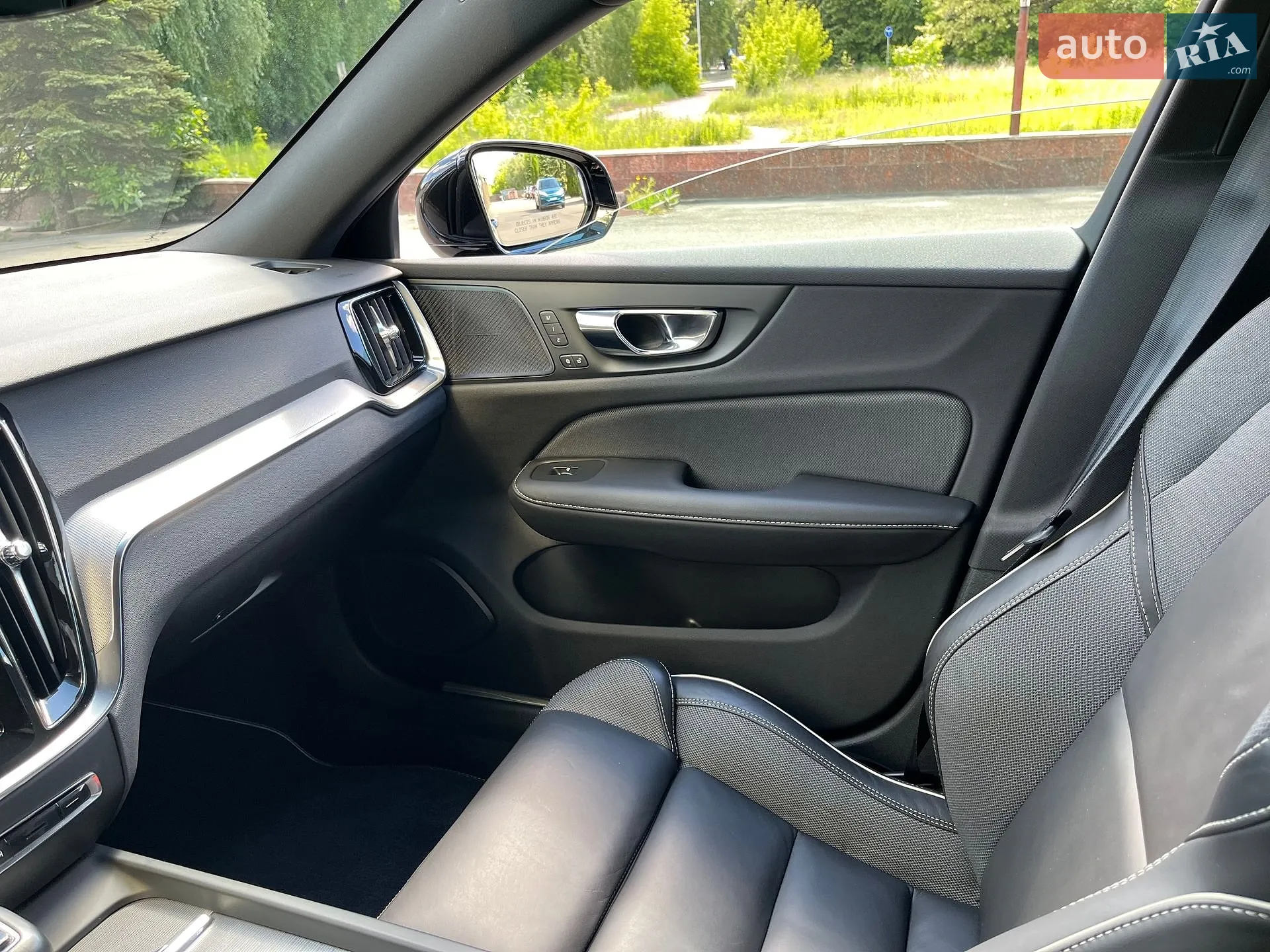 2019 Volvo V60 - мініатюра 38