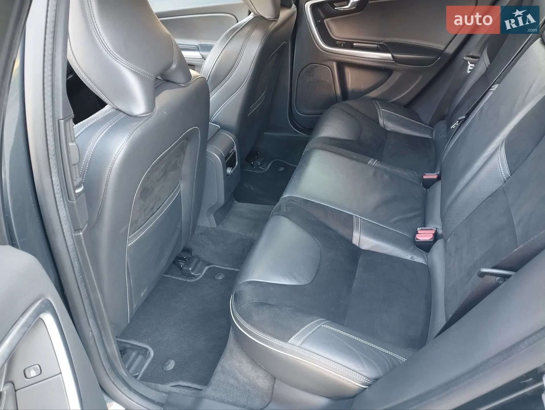 2015 Volvo V60 - мініатюра 19