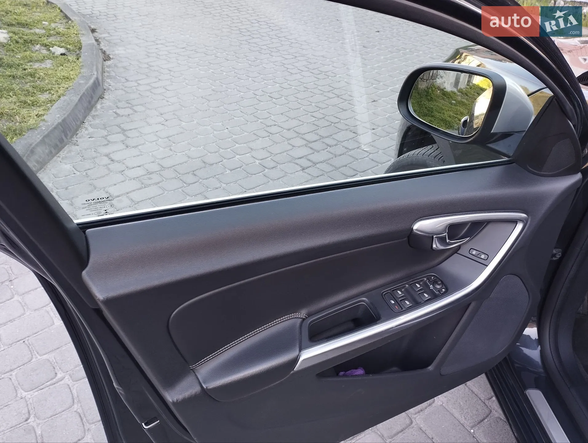 2015 Volvo V60 - мініатюра 15
