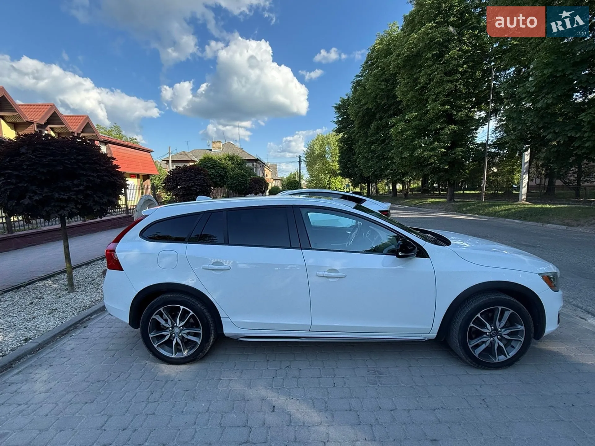 2015 Volvo V60 - мініатюра 13
