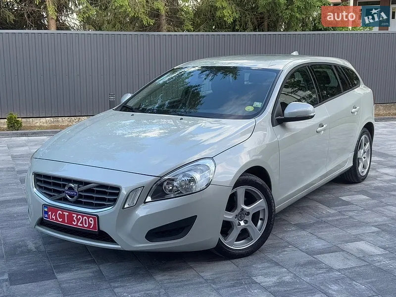 Volvo V60 2011