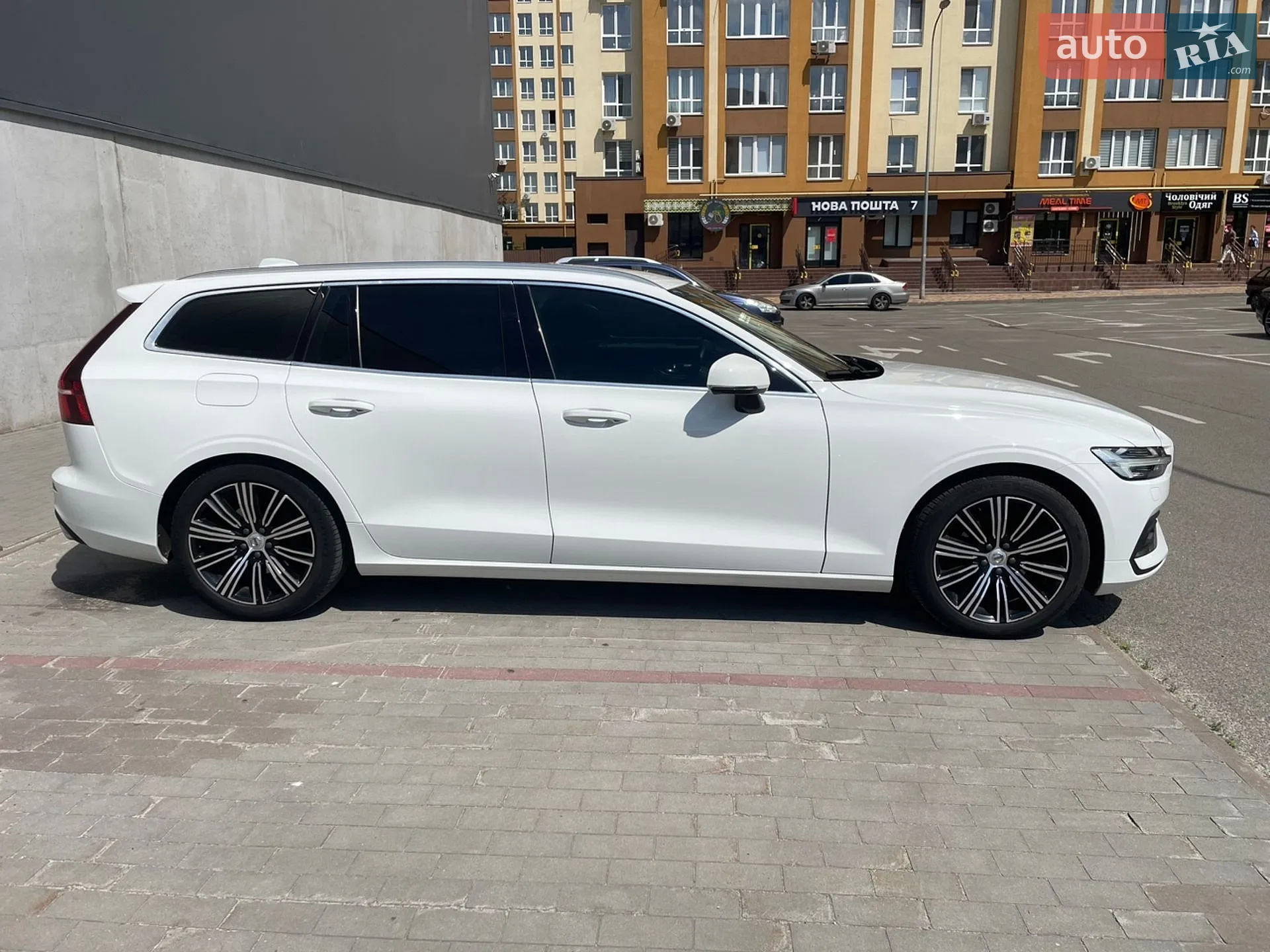 2018 Volvo V60 - мініатюра 7