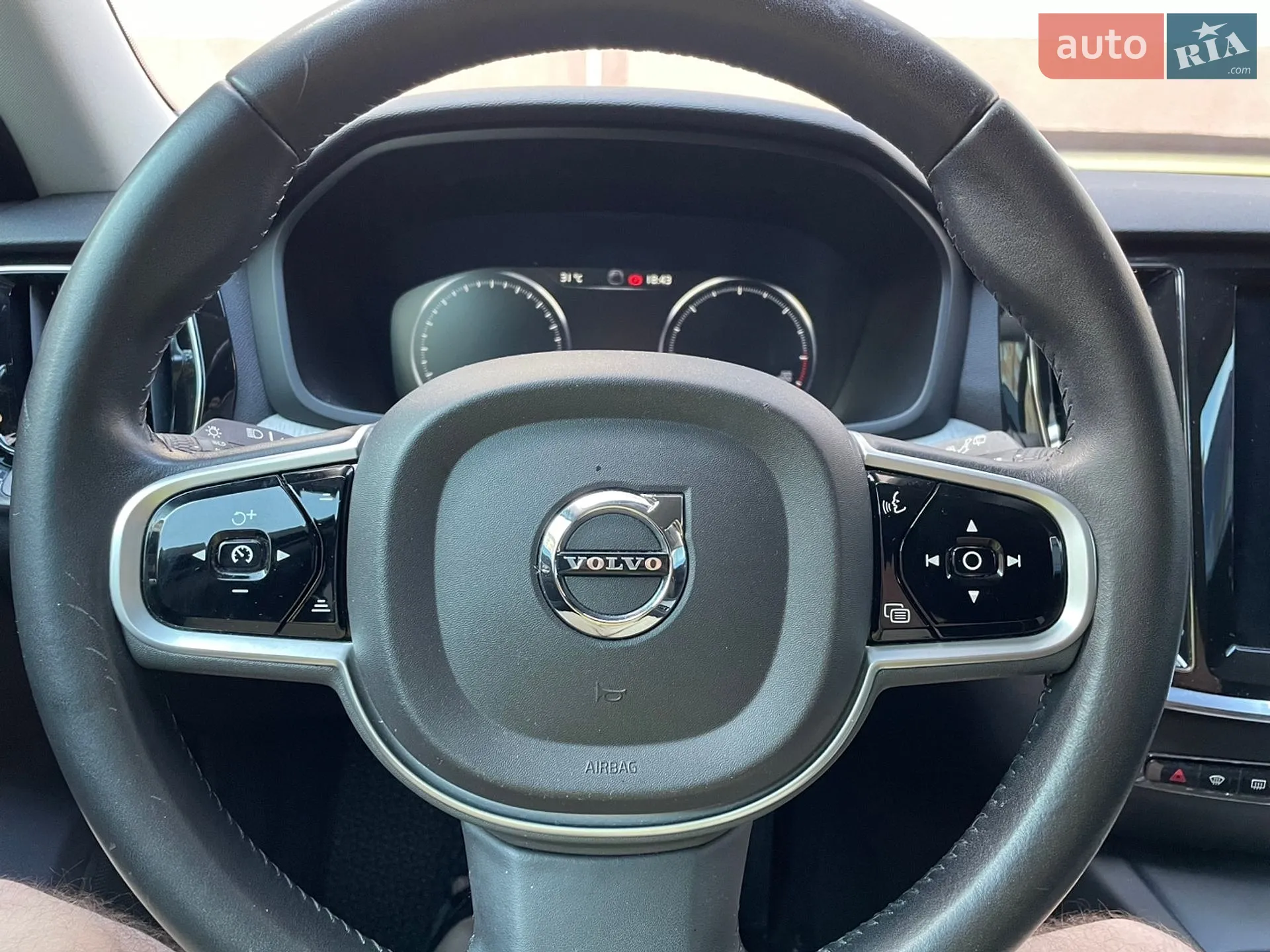 2018 Volvo V60 - мініатюра 38
