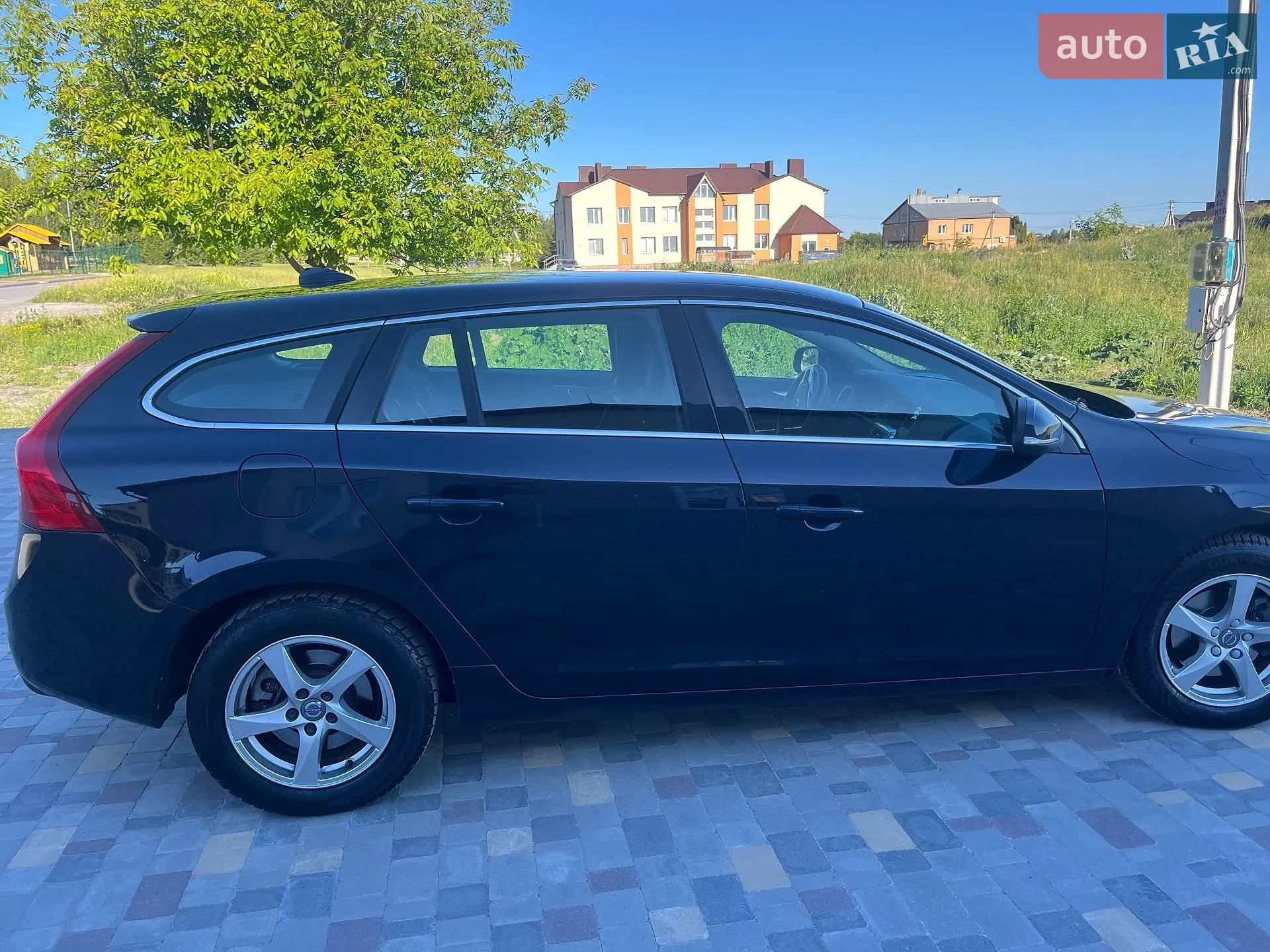 2017 Volvo V60 - мініатюра 10