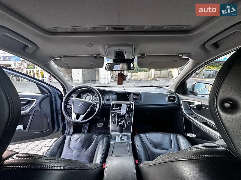 Volvo V60 2011 VIN YV1FW5250B1026856 фото оголошення 8 з 52