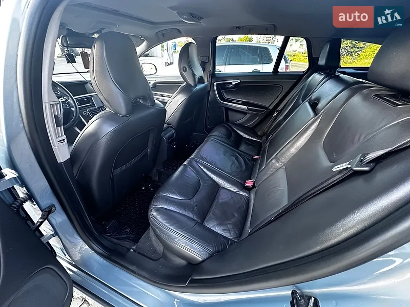 Volvo V60 2011 VIN YV1FW5250B1026856 фото оголошення 9 з 52