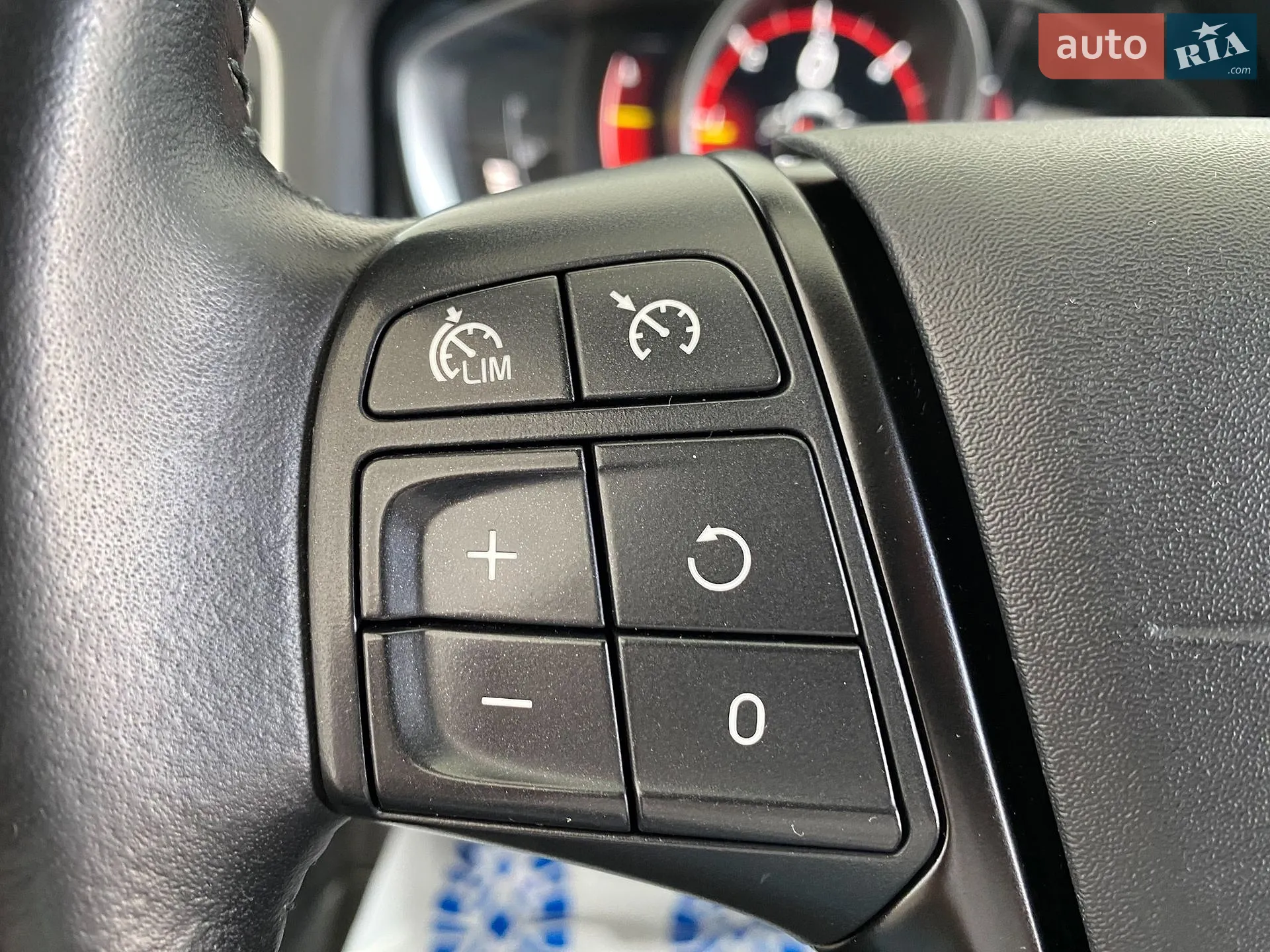 2018 Volvo V60 - мініатюра 17