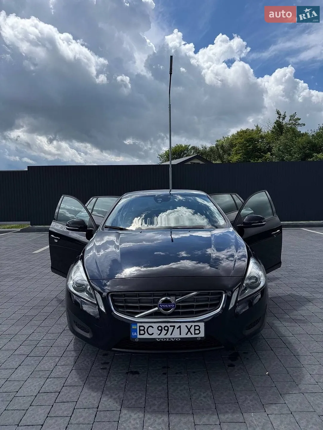 2011 Volvo V60 - фото 1