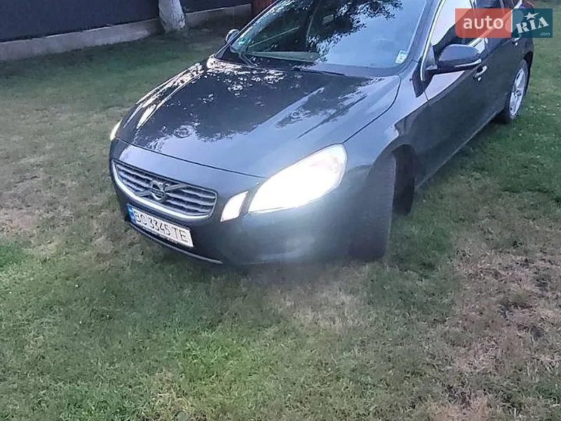 Volvo V60 2011