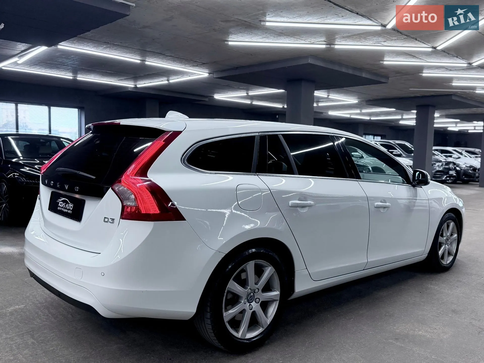 2016 Volvo V60 - мініатюра 4