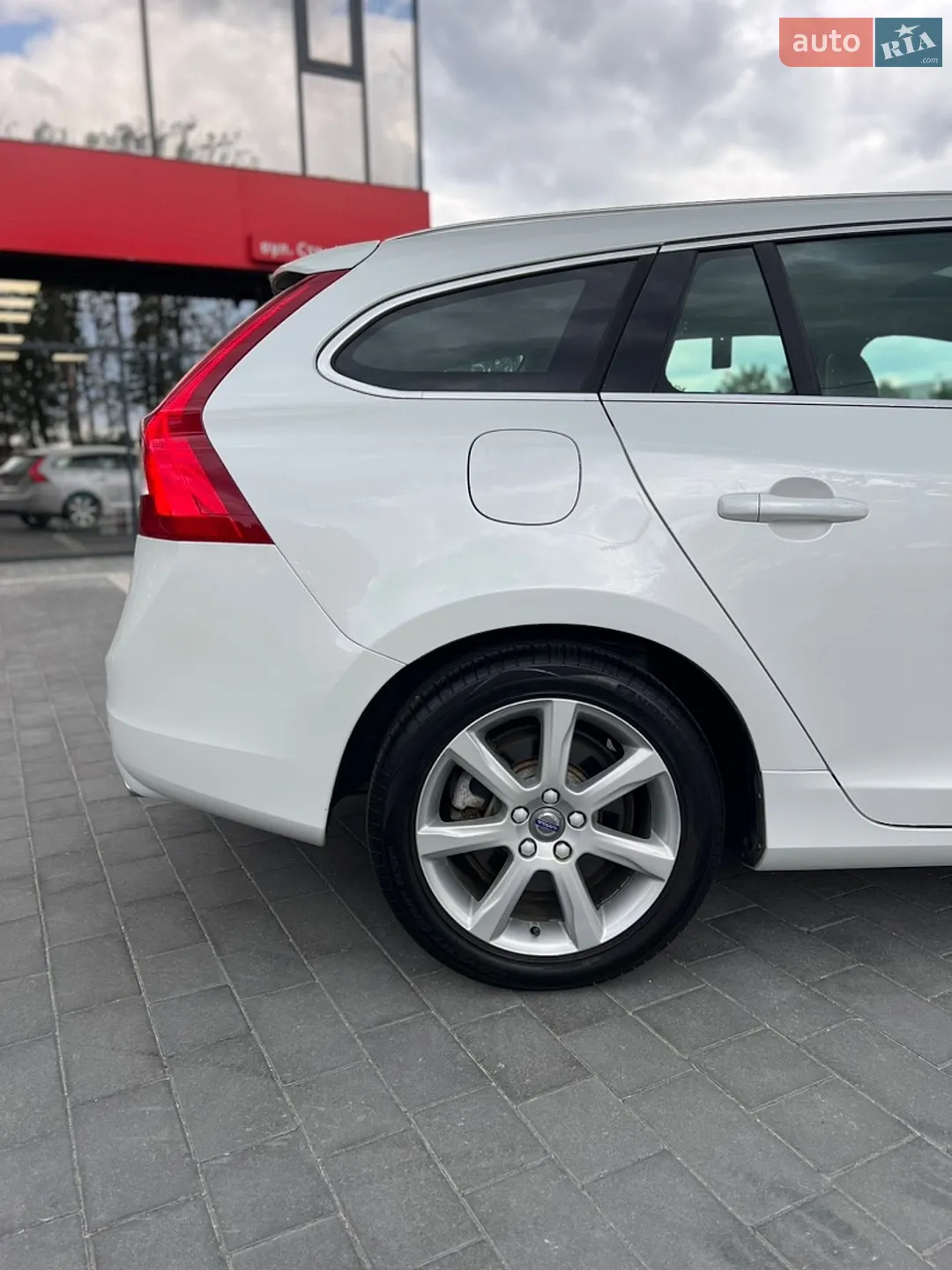 2017 Volvo V60 - мініатюра 10