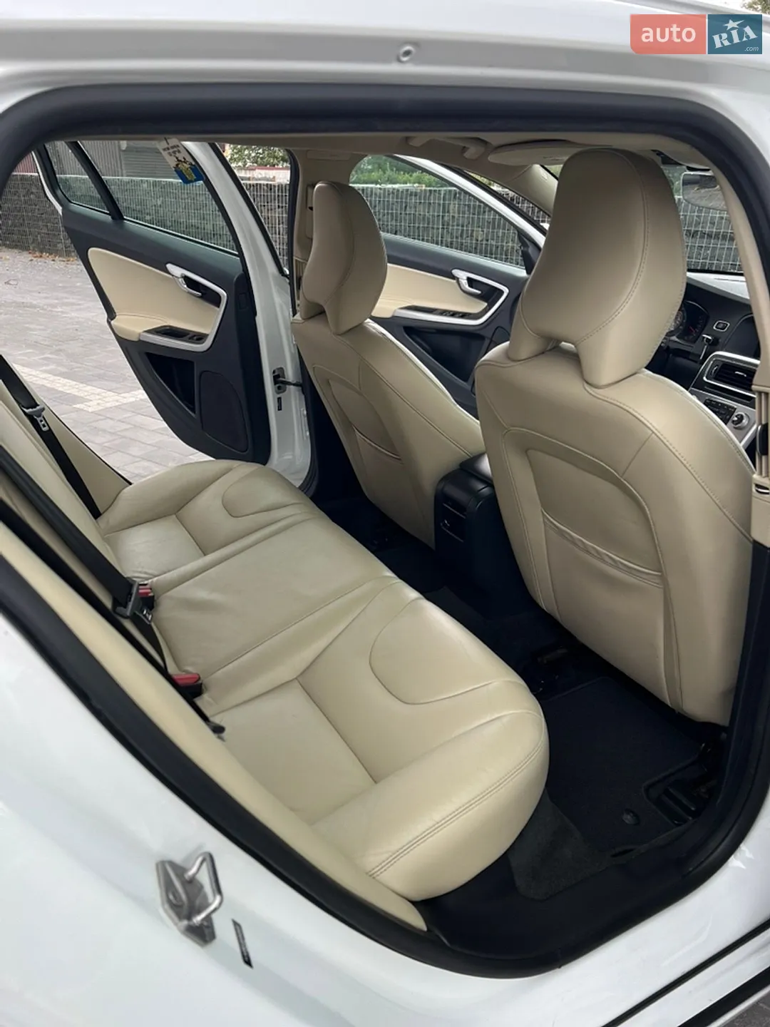 2017 Volvo V60 - мініатюра 35