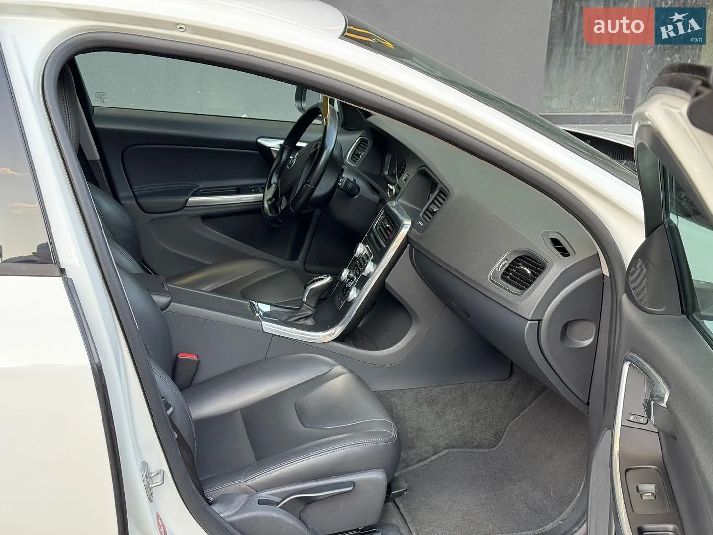 2015 Volvo V60 - мініатюра 17