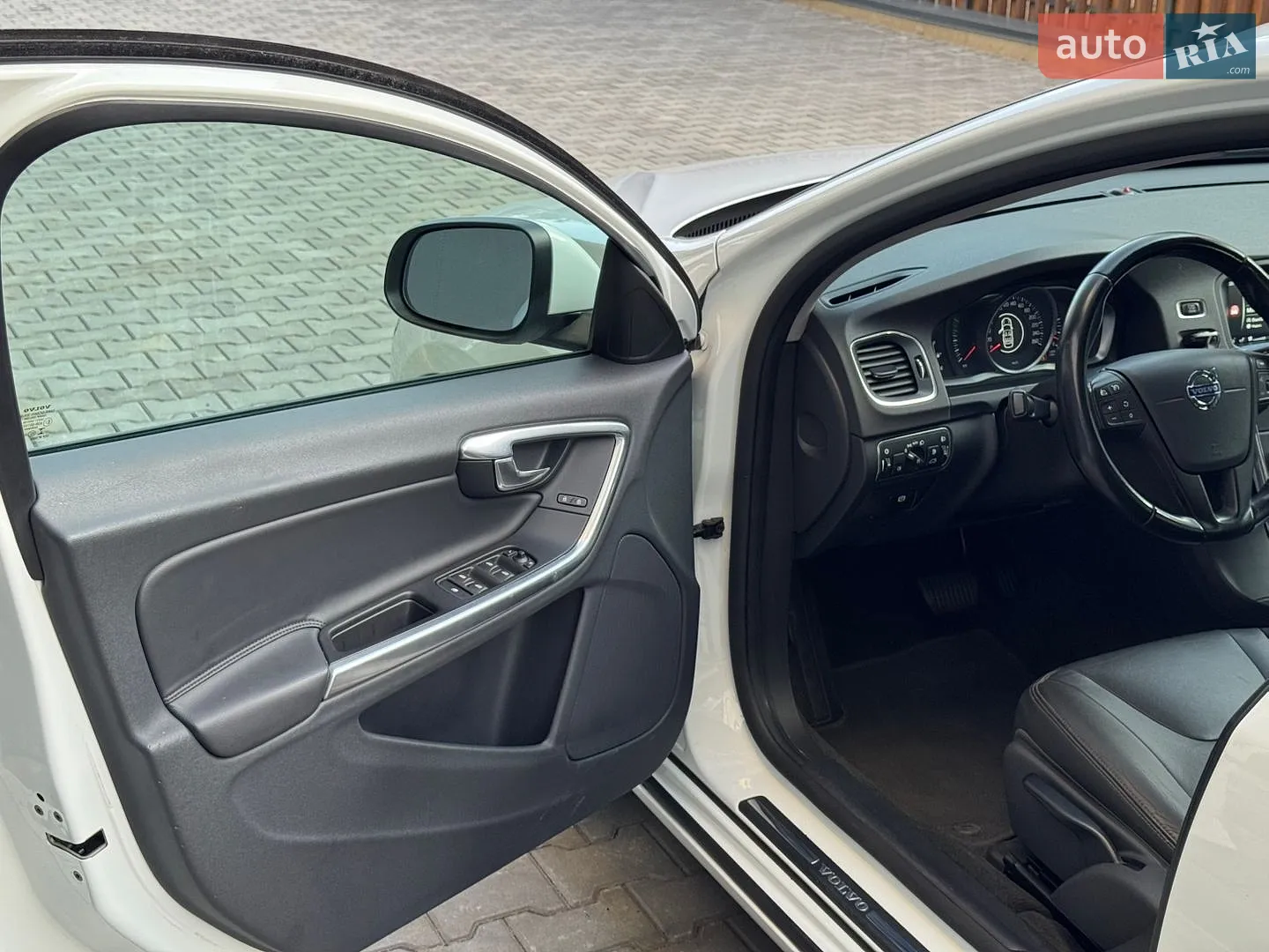 2015 Volvo V60 - мініатюра 23