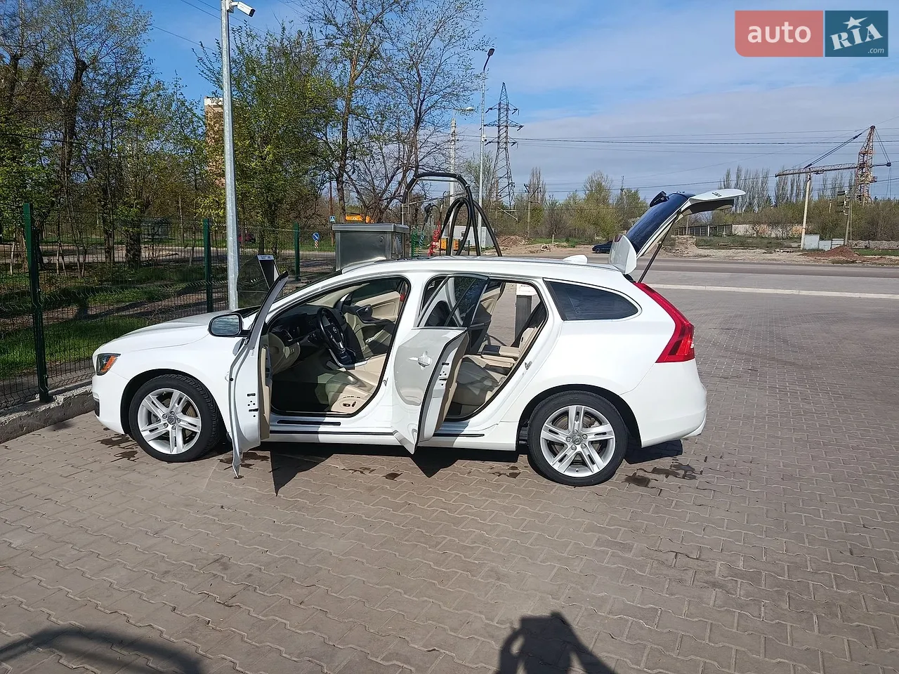2014 Volvo V60 - мініатюра 16