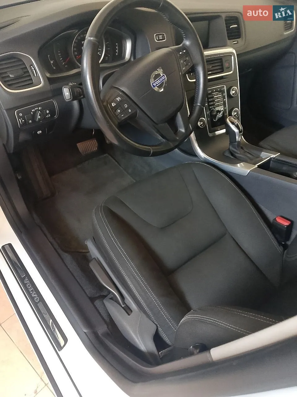 2016 Volvo V60 - мініатюра 7