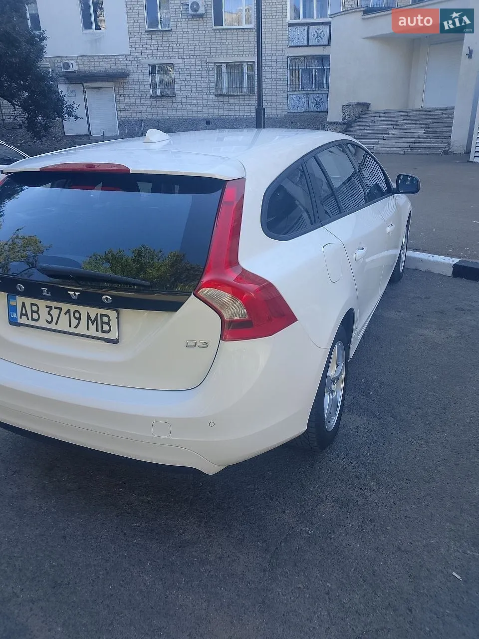 2016 Volvo V60 - мініатюра 8