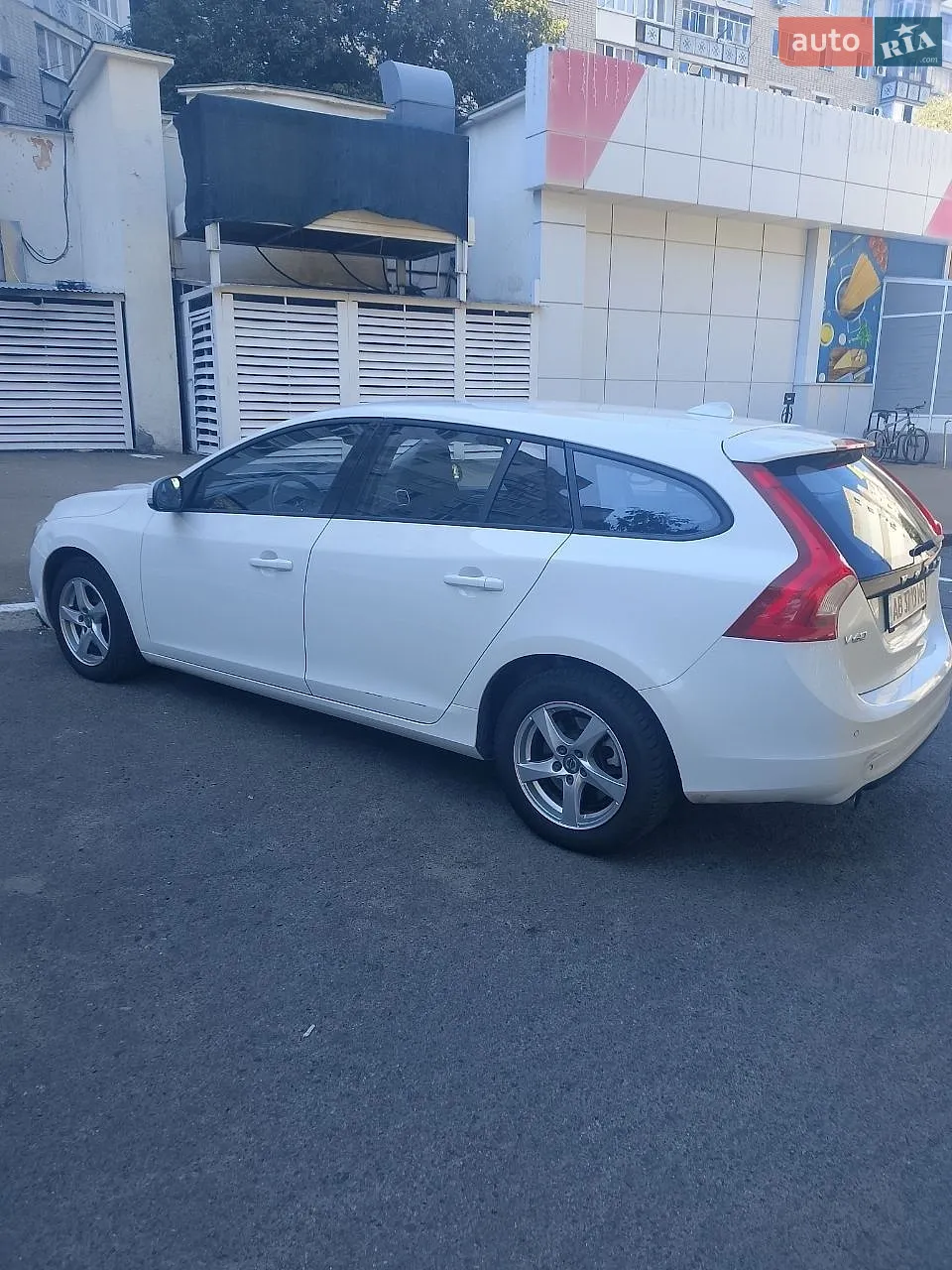 2016 Volvo V60 - мініатюра 9