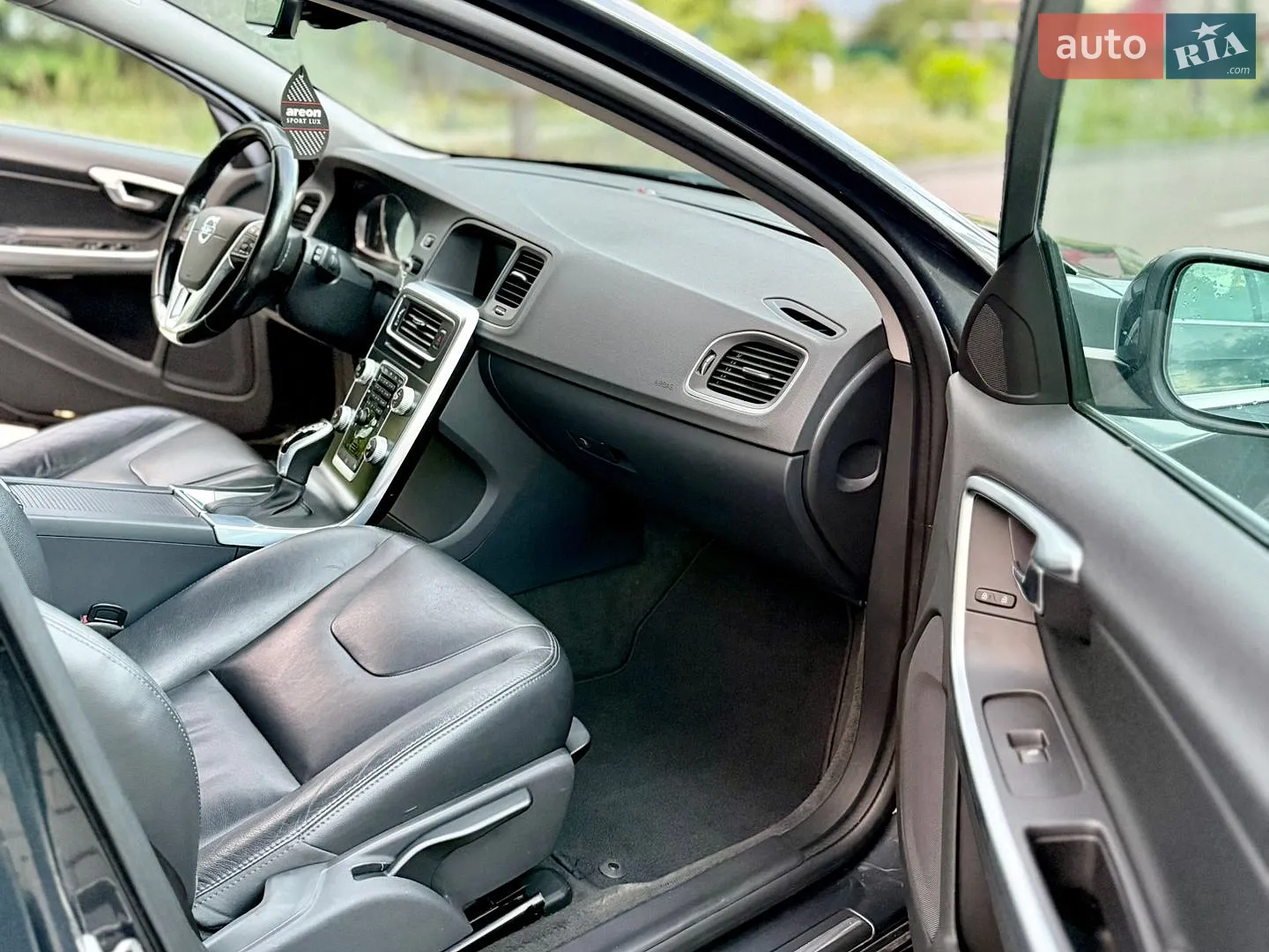 2015 Volvo V60 - мініатюра 18