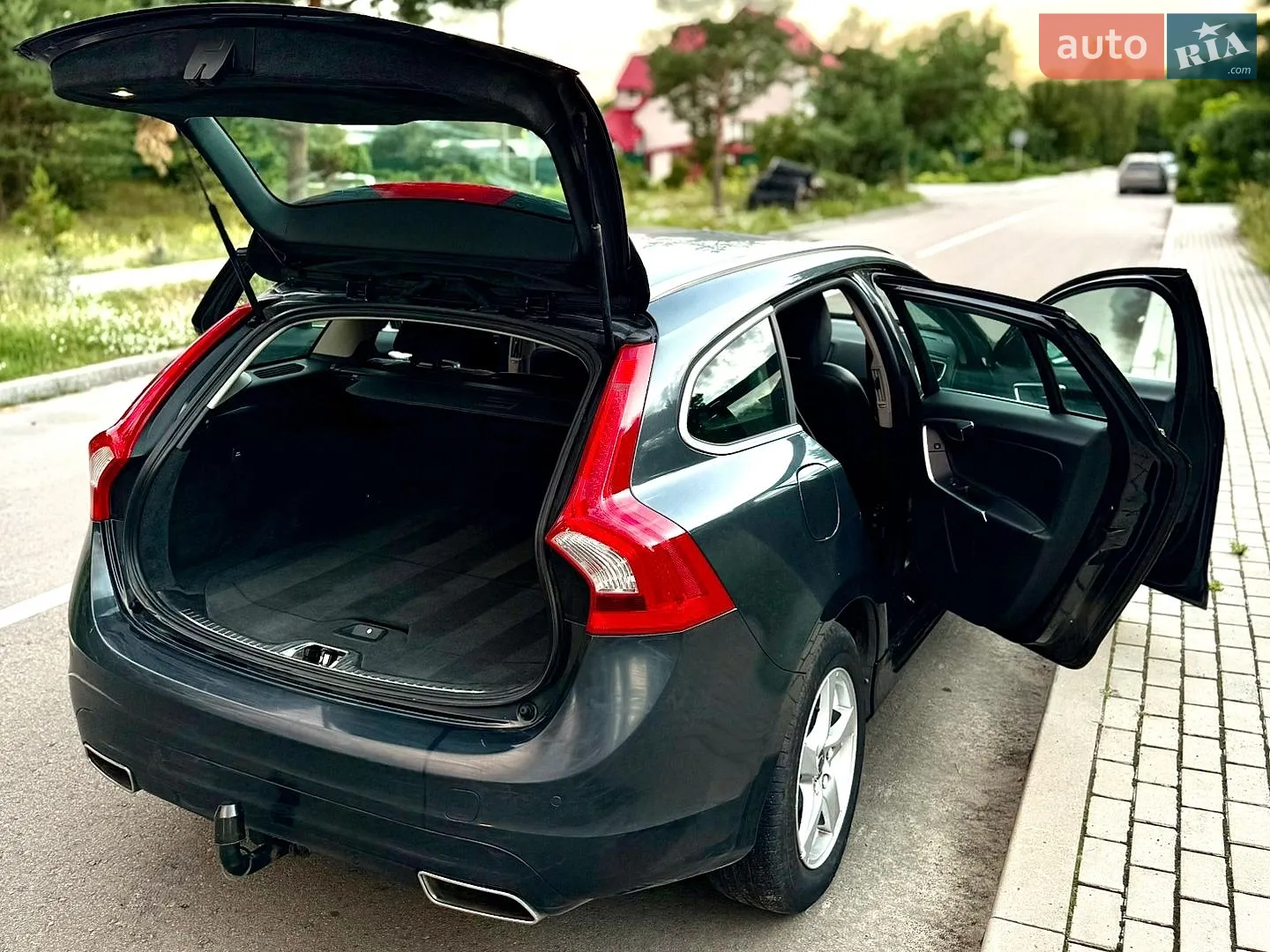 2015 Volvo V60 - мініатюра 8