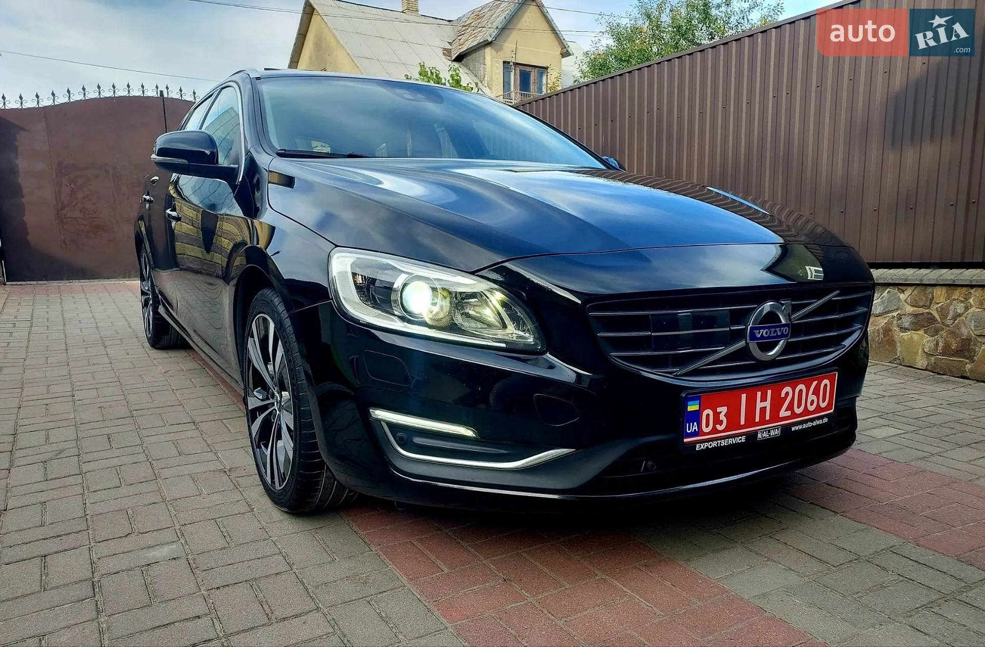 2017 Volvo V60 - мініатюра 11