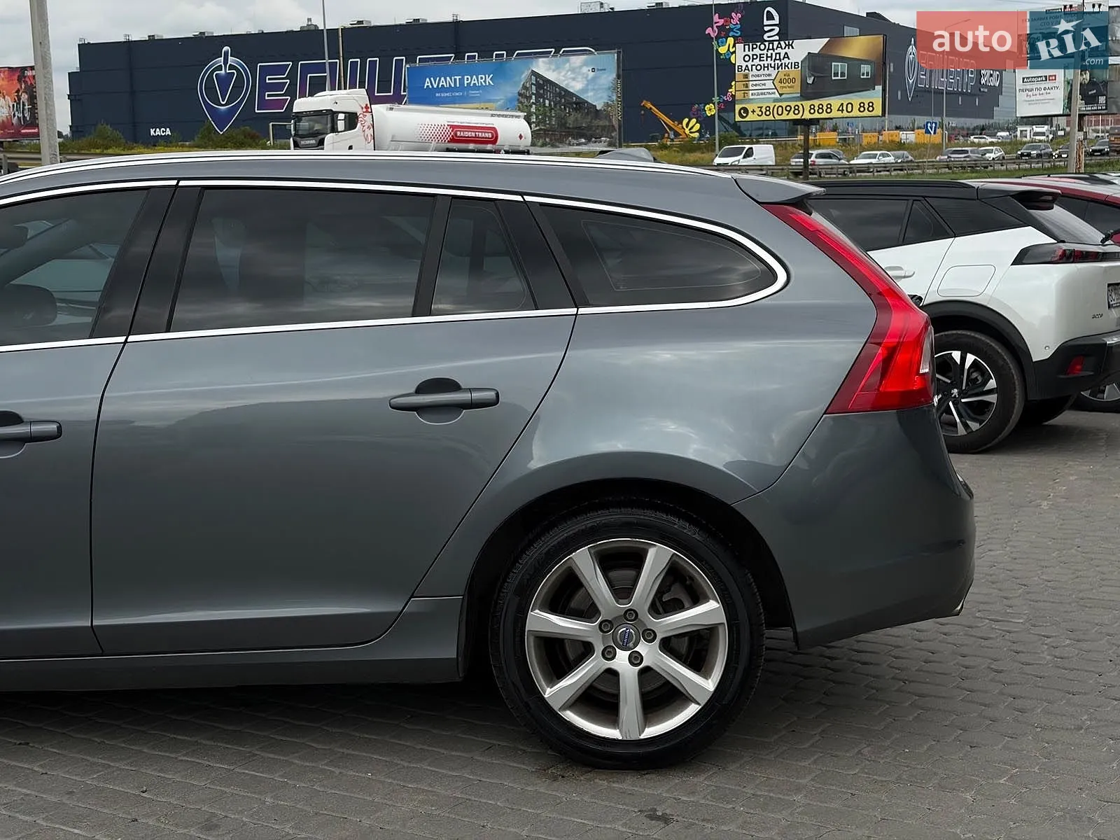 2015 Volvo V60 - мініатюра 11