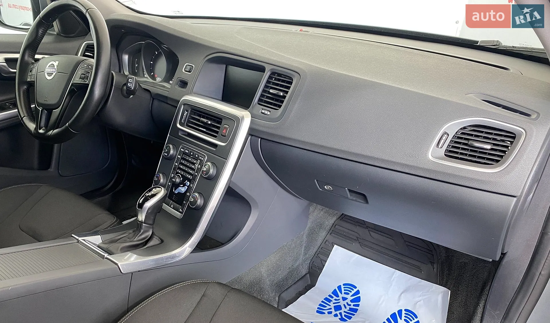 2018 Volvo V60 - мініатюра 7