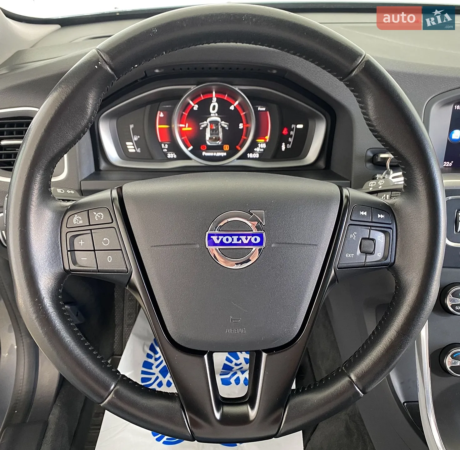 2018 Volvo V60 - мініатюра 12