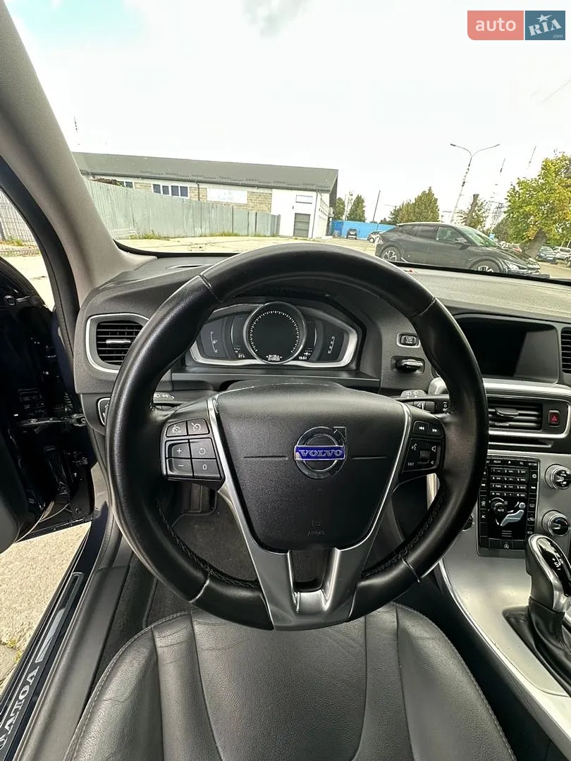 2018 Volvo V60 - мініатюра 23