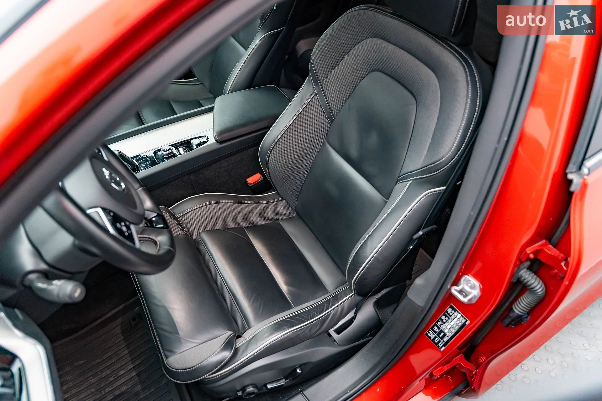2021 Volvo V60 - мініатюра 11