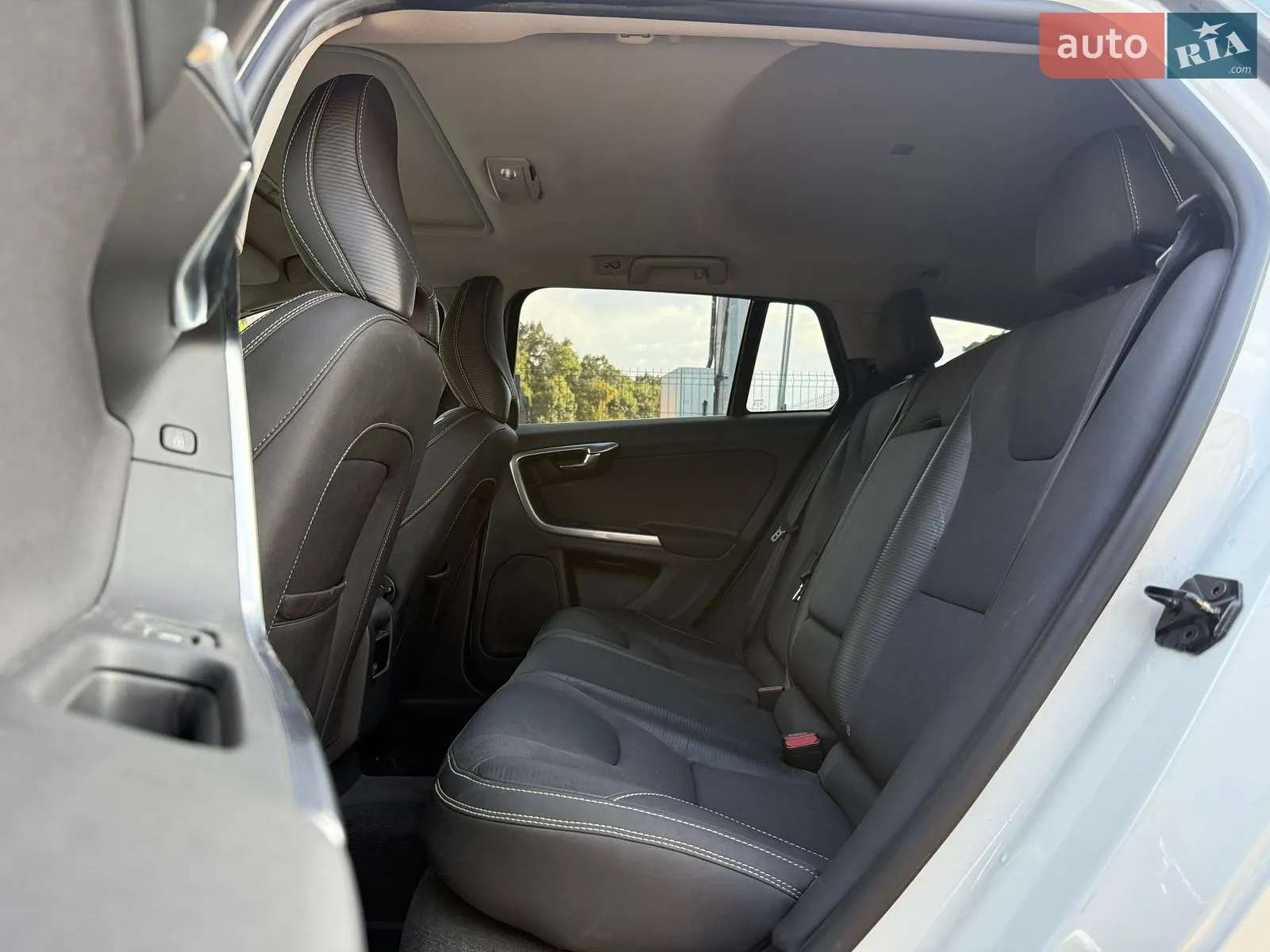 2012 Volvo V60 - мініатюра 28