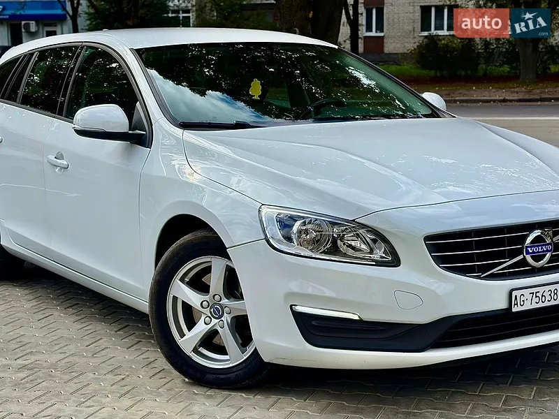 Volvo V60 2015