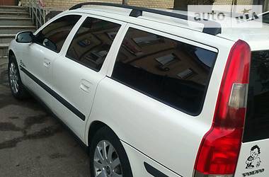 Универсал Volvo V70 2002 в Киеве