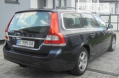 Універсал Volvo V70 2015 в Львові