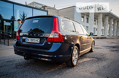 Универсал Volvo V70 2008 в Полонном