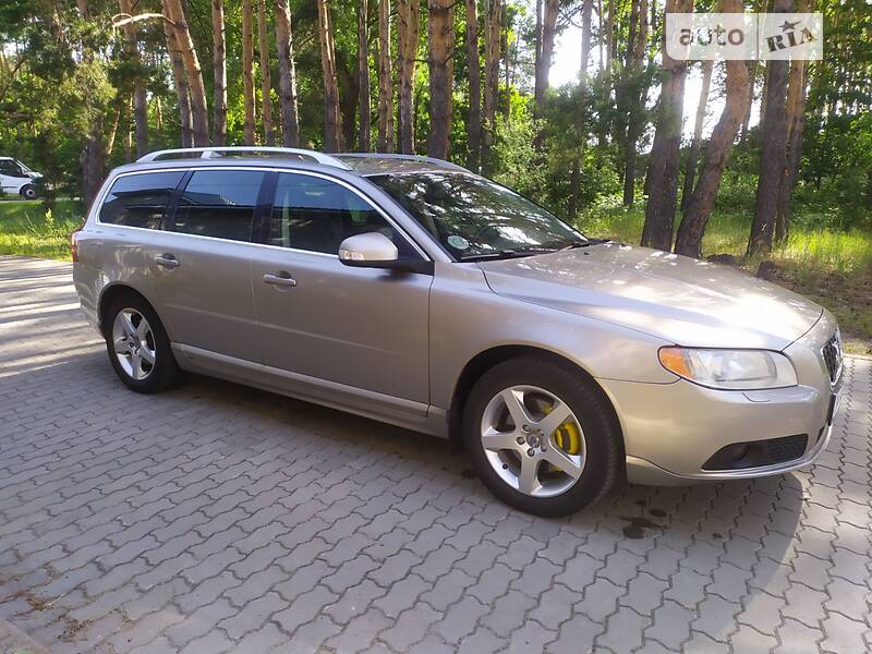 Универсал Volvo V70 2007 в Костополе