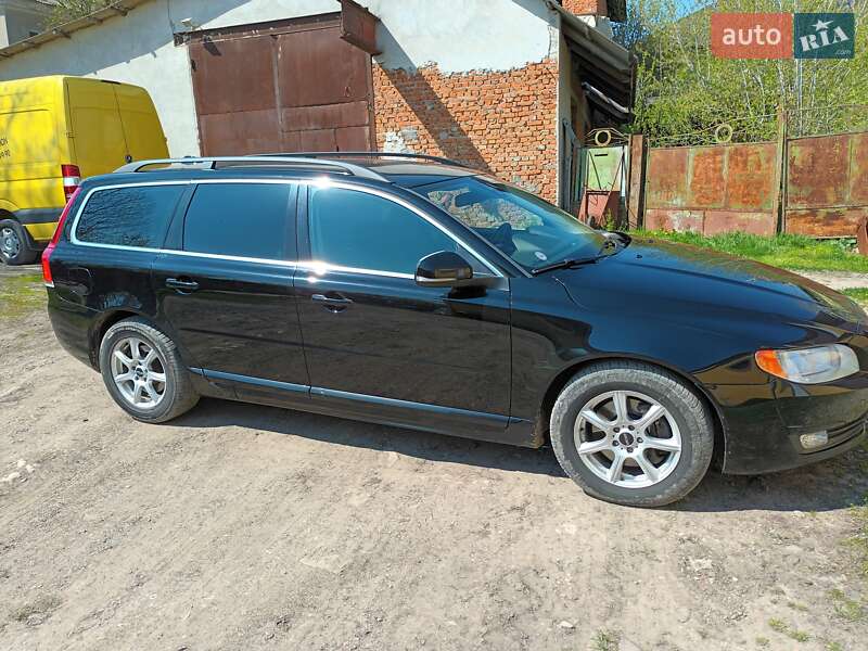 Volvo V70 2014