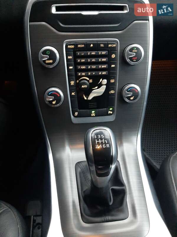 Універсал Volvo V70 2016 в Львові