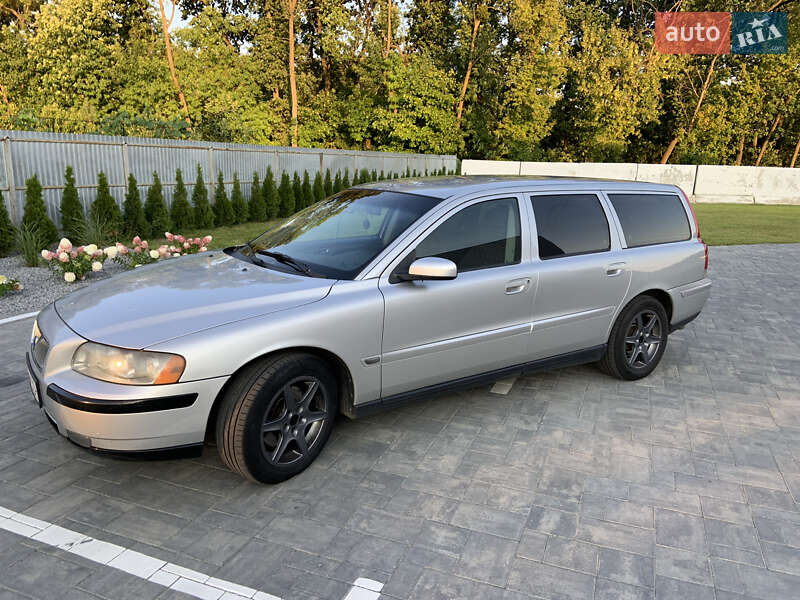 Универсал Volvo V70 2004 в Луцке