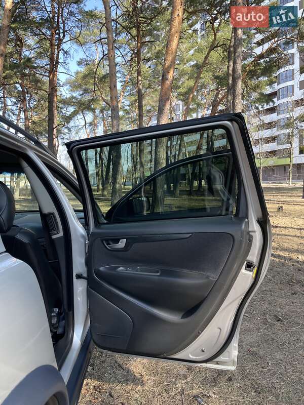 Универсал Volvo V70 2001 в Киеве фото 20 Универсал Volvo V70 2001 в Киеве