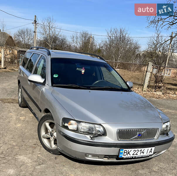 Універсал Volvo V70 2001 в Мізочі