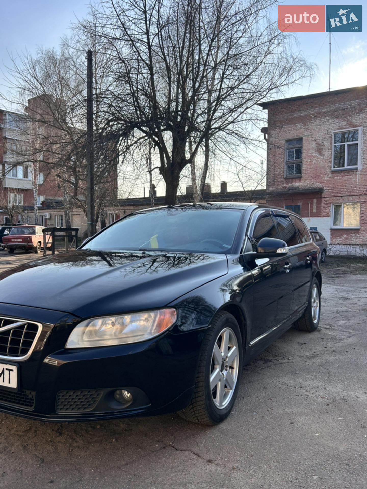 2011 Volvo V70 - мініатюра 5