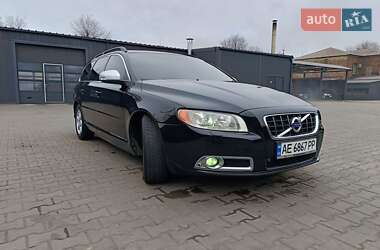 Универсал Volvo V70 2010 в 