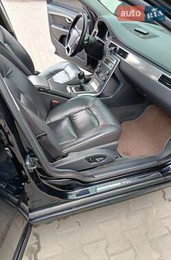 Универсал Volvo V70 2010 в 