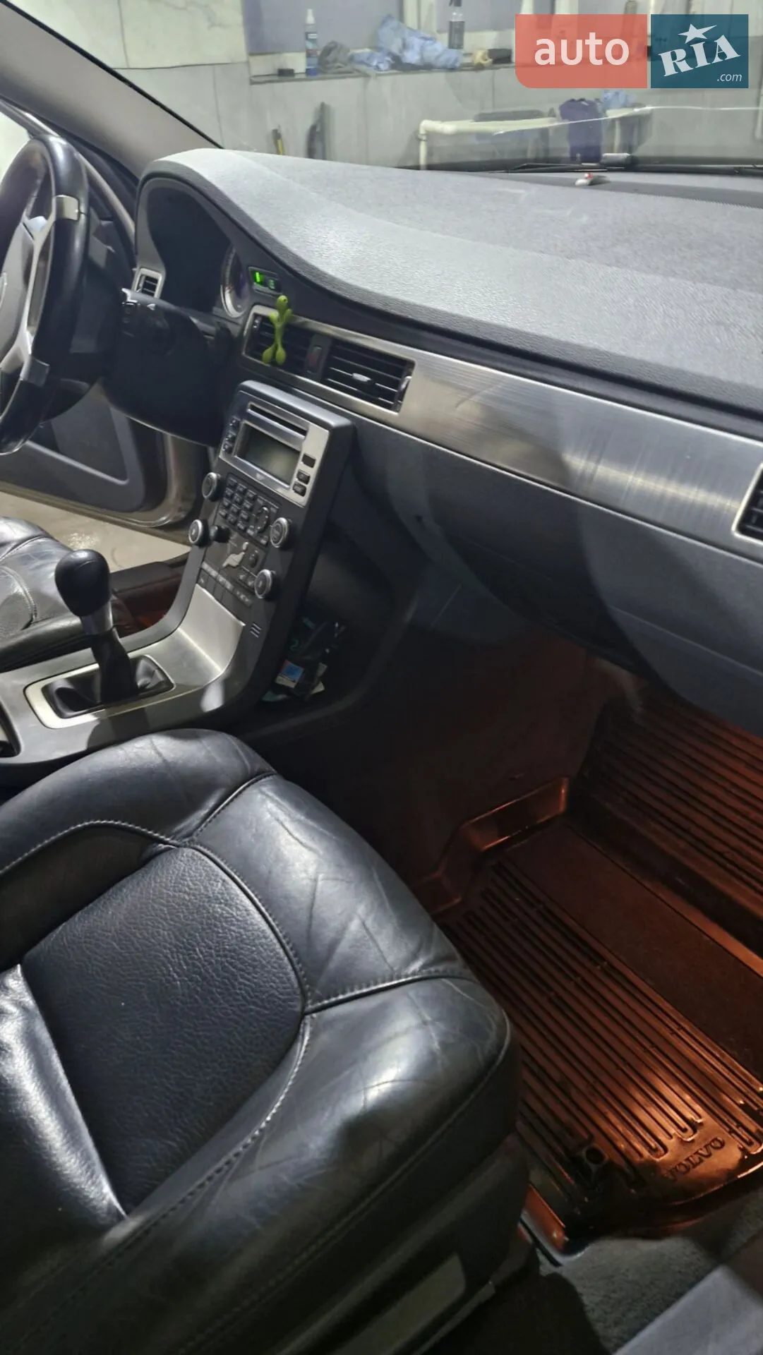 2010 Volvo V70 - мініатюра 7