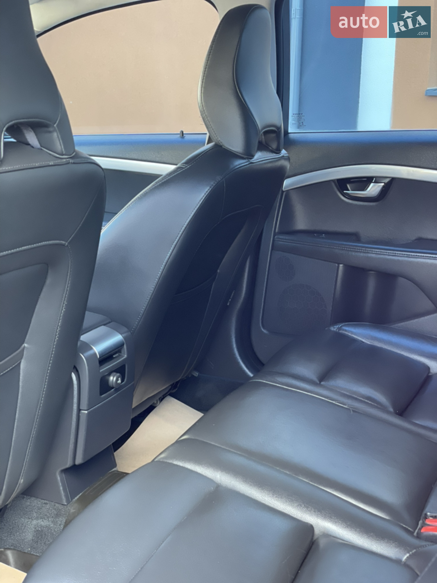 2015 Volvo V70 - мініатюра 8