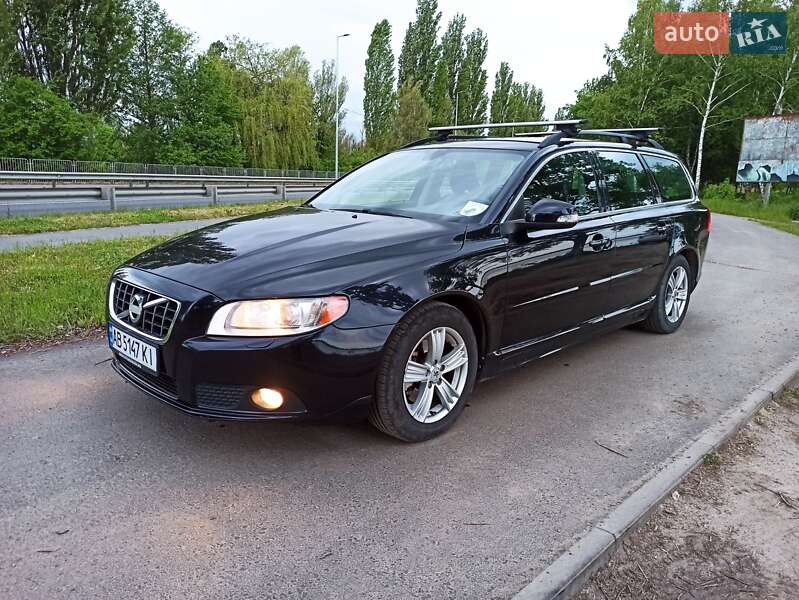 Универсал Volvo V70 2010 в 